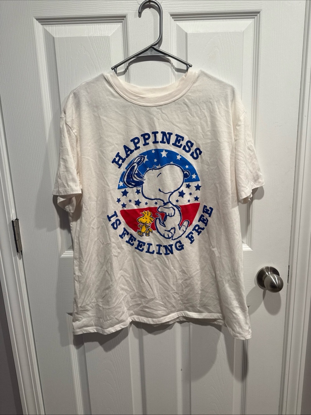 3XL(21) Snoopy 'Happiness Is Feeling Free' Graphic Tee - White